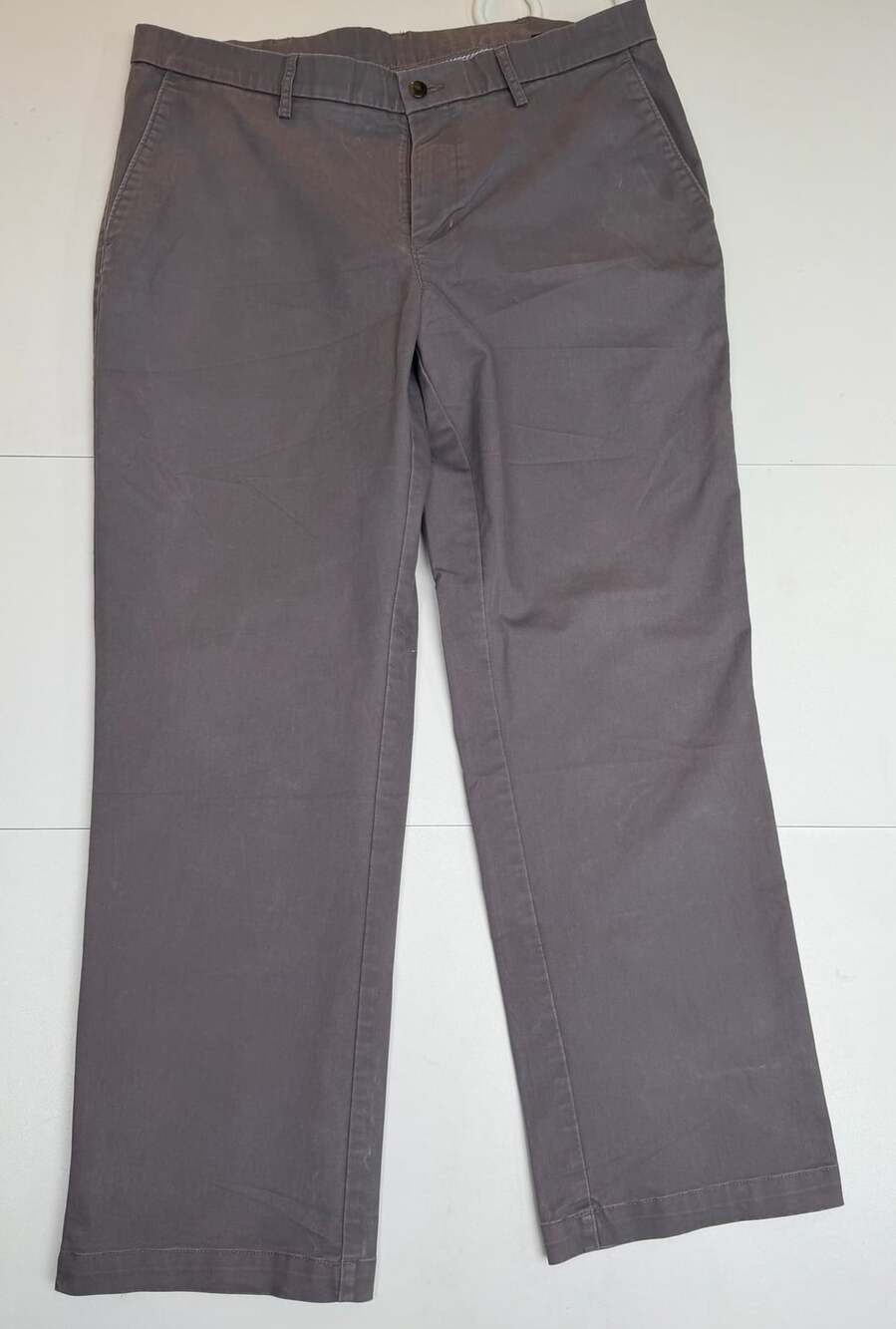 Haggar Men's Chino Pants Size 38x30 Grey Stretch Casual Trousers